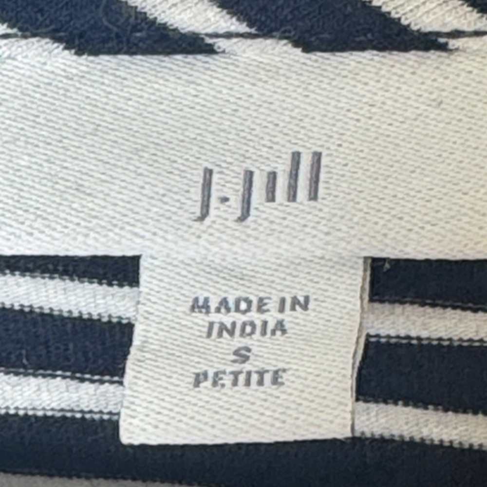 J.Jill Navy Stripe Bell Sleeve Eyelet Top 💙  Small Petite - Picture 2 of 6